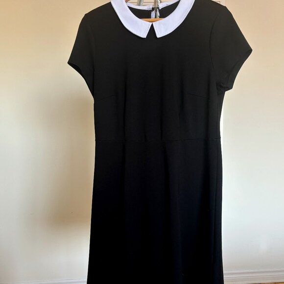 School Girl Dress - Picture 1 of 6